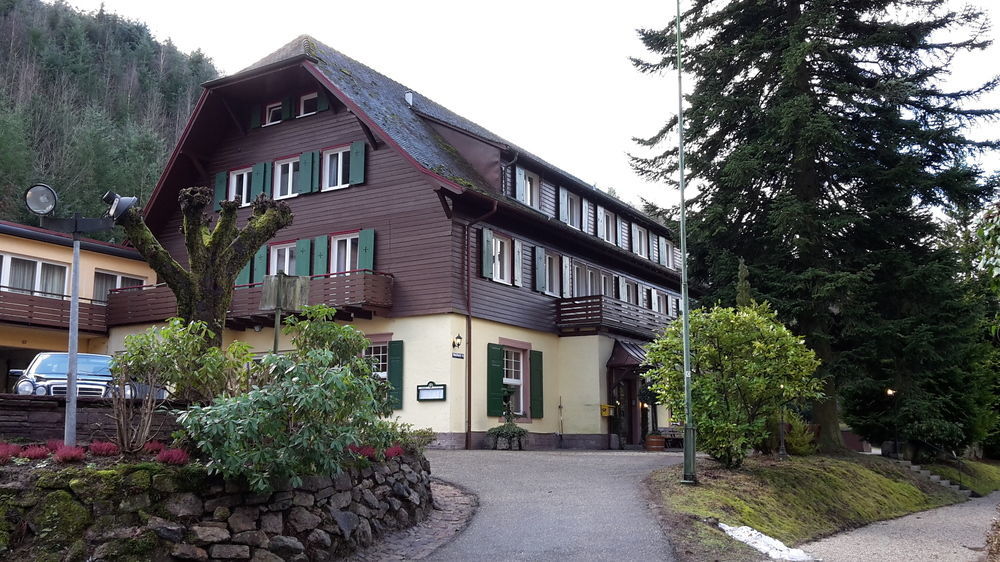 Waldhotel Forellenhof Baden-Baden Exterior photo